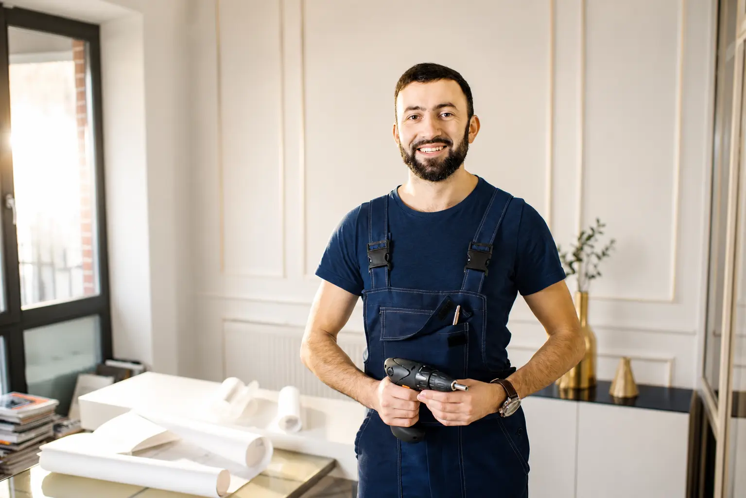 Pronto Intervento Cristiano - fabbro al lavoro